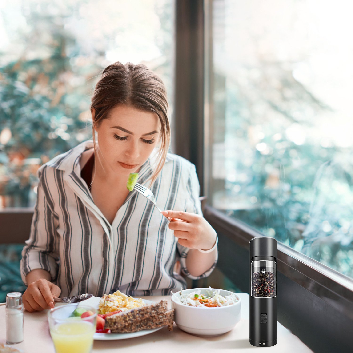 Electric Salt And Pepper Grinder Automatic Gravity Sensor Battery Powered Salt Mill LED Indicator Adjustable Coarseness One Hand Easy Operation - Image 4