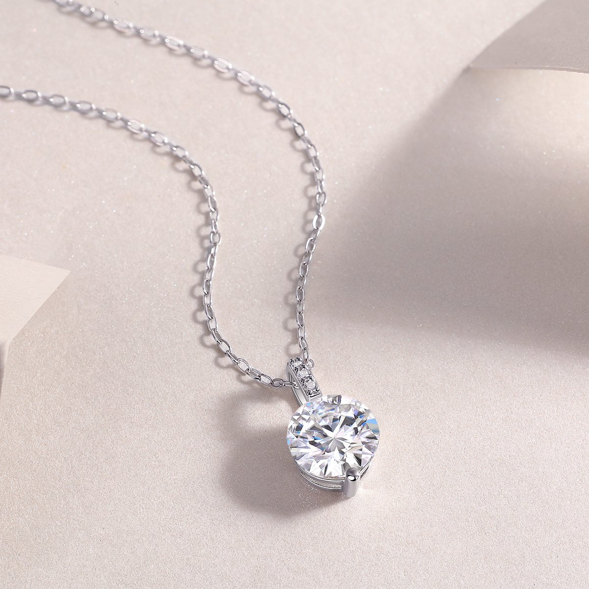 2 Carat Moissanite S925 Pendant - Image 4
