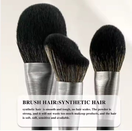 High Quality Wood Makeup Brushes - Image 3