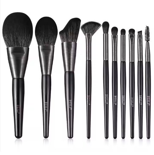 High Quality Wood Makeup Brushes - Image 2