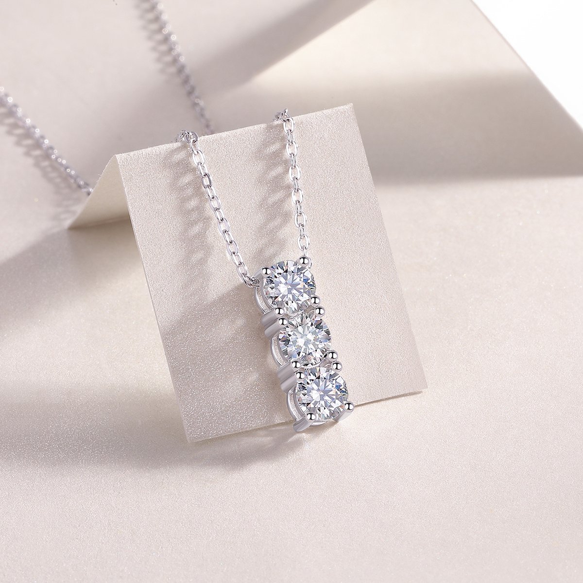 0.5 Carat Moissanite Pendant - Image 3