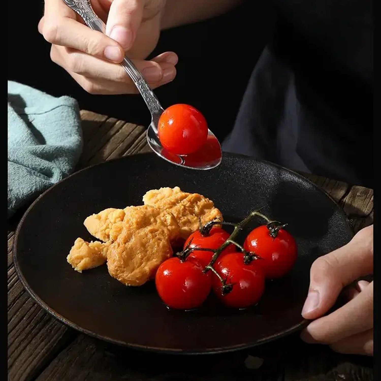 Deluxe Premium Cutlery Flatware Set For The Home - Stainless Steel Cutlery Service With 1 Dinner Fork, 1 Dinner Knife, 1 Dinner Spoon And 1 Tea Spoon - Durable, Elegant And Rust-resista - Image 3