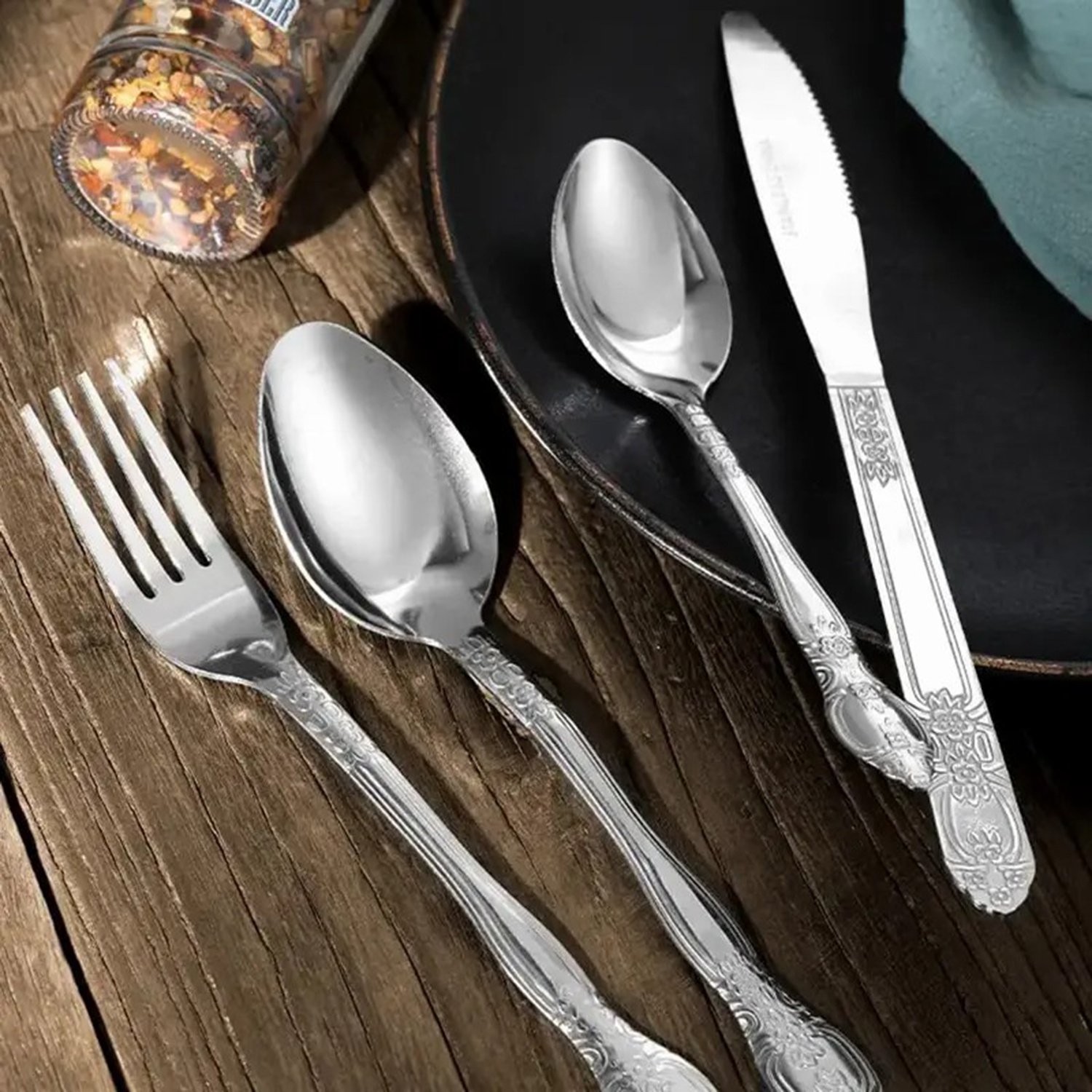 Deluxe Premium Cutlery Flatware Set For The Home - Stainless Steel Cutlery Service With 1 Dinner Fork, 1 Dinner Knife, 1 Dinner Spoon And 1 Tea Spoon - Durable, Elegant And Rust-resista - Image 5