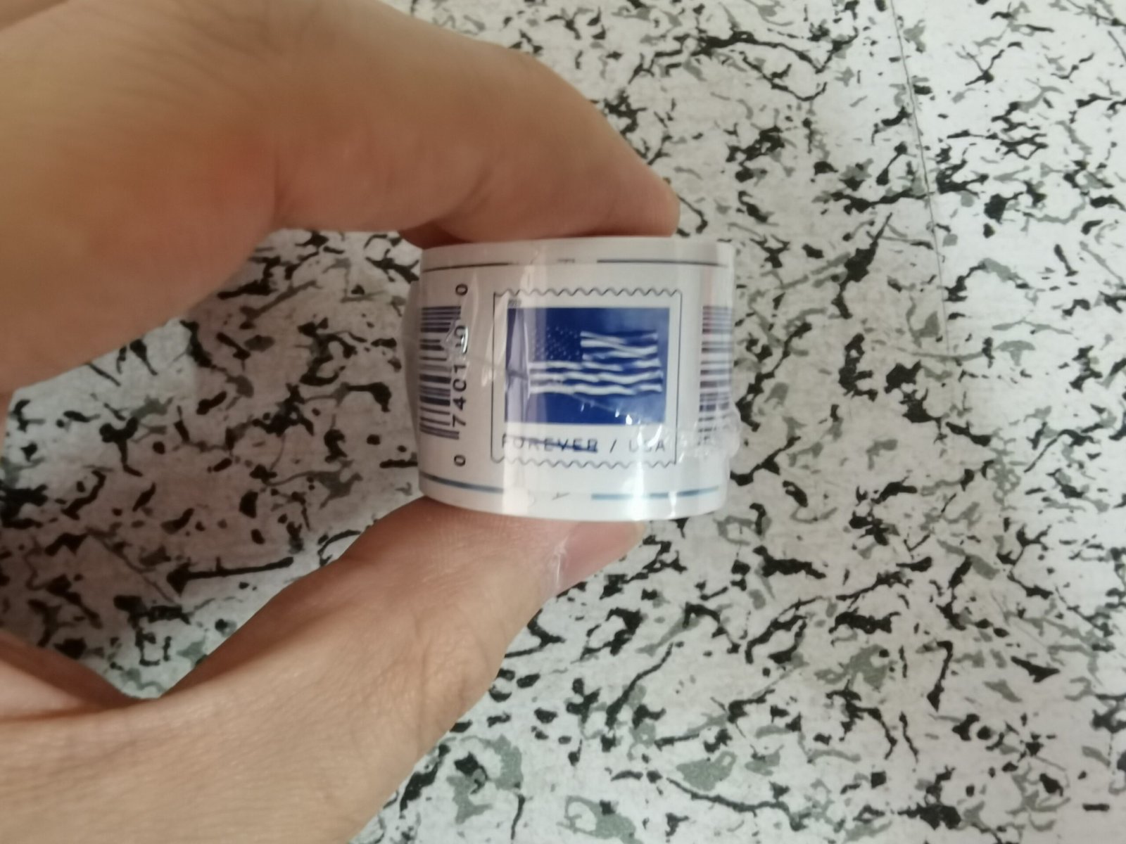 First-Class Rate 2019 U.S. FLAG STAMPS 1 ROLLS FREE SHIPPING